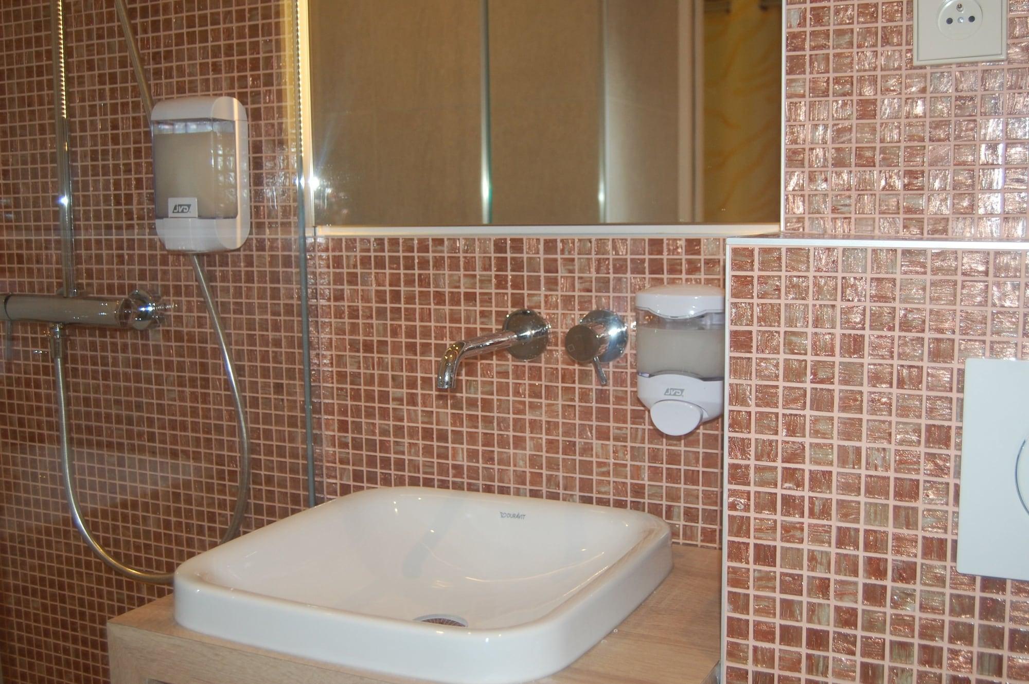 Hotel Jean Bart Париж Екстериор снимка