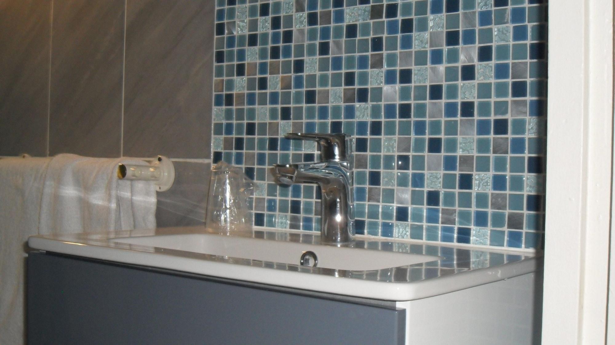 Hotel Jean Bart Париж Екстериор снимка