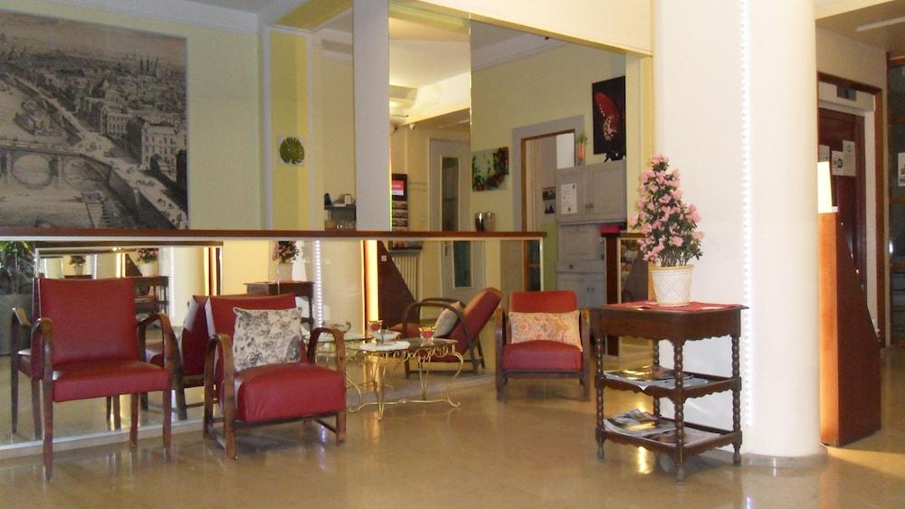 Hotel Jean Bart Париж Екстериор снимка